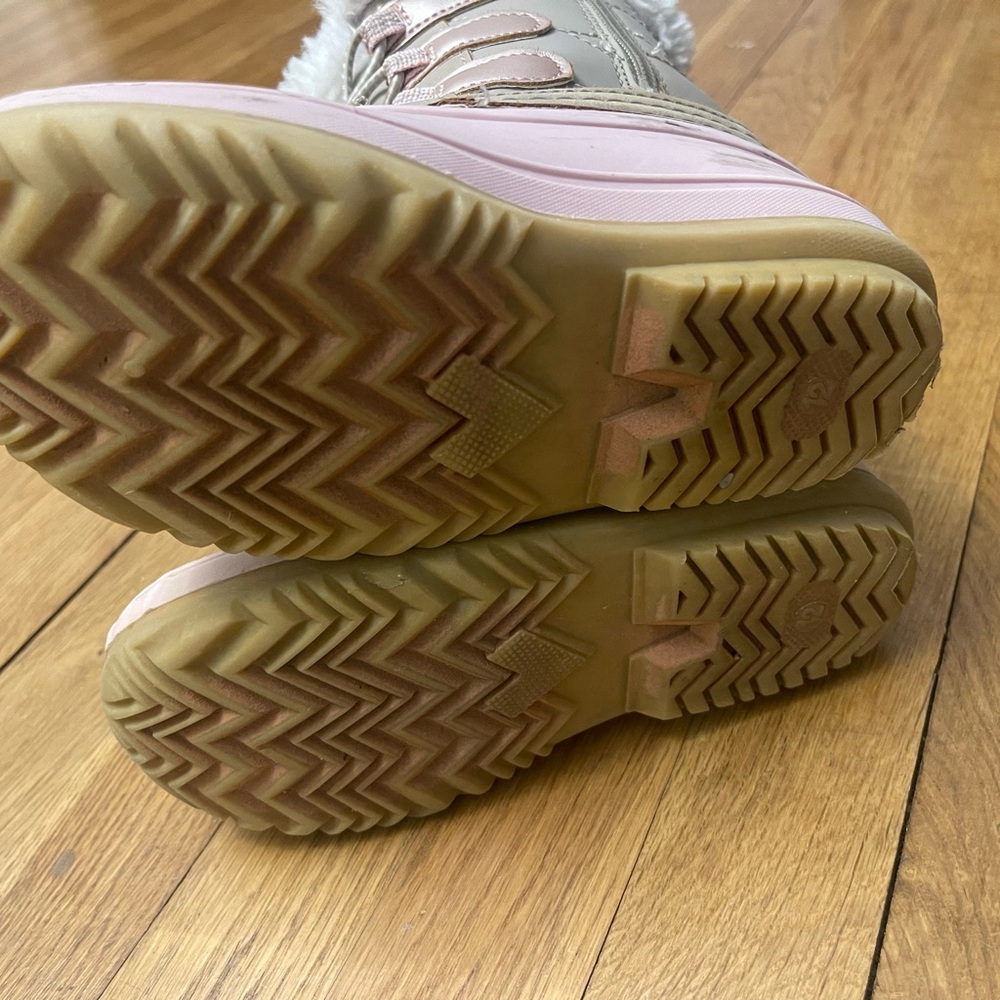Pink and Tan Winter Boots with Faux Fur - Picture 5 of 8